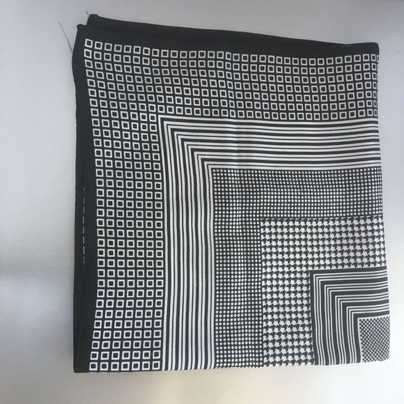 Black and White Multi-Patterned Scarf Vintage Accessory - Picture 5 of 5